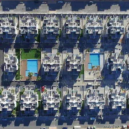 Oasis Hill * Campoamor